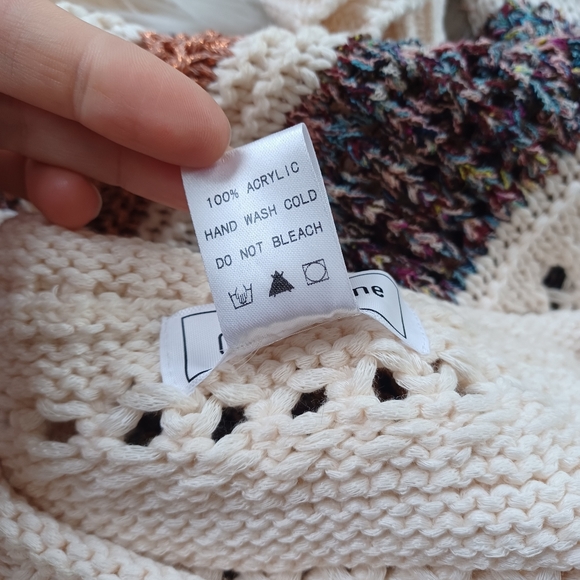 {Ces Femme} Frozen Kisses Knit Sweater - Picture 11 of 11